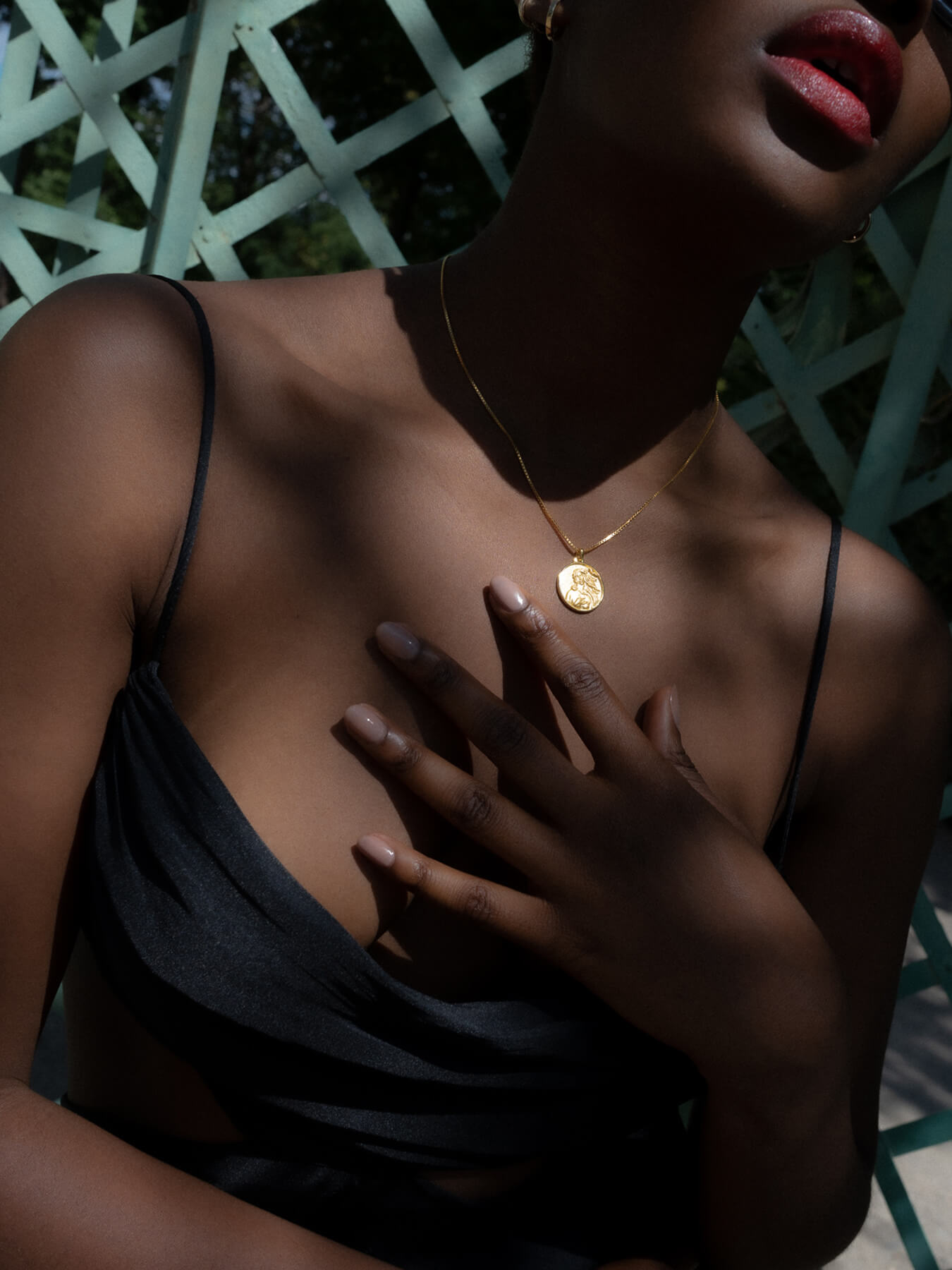 Aphrodite - Necklace - Solid - Gold